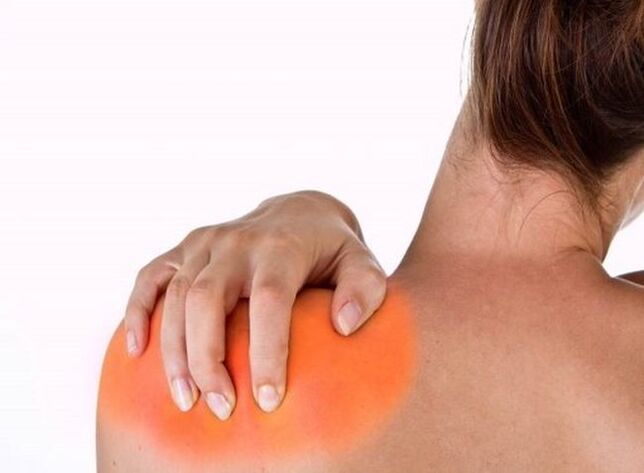 Schmerzen unter dem linken Schulterblatt sind ein Signal für eine der schwerwiegenden Erkrankungen